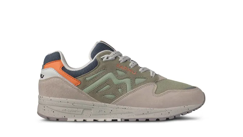 Karhu Legacy 96 – Rainy Day / Celadon Green (F806047)