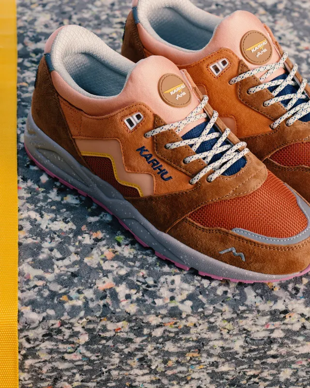Karhu Aria 95 – Brown Sugar / Almost Apricot (F803096)