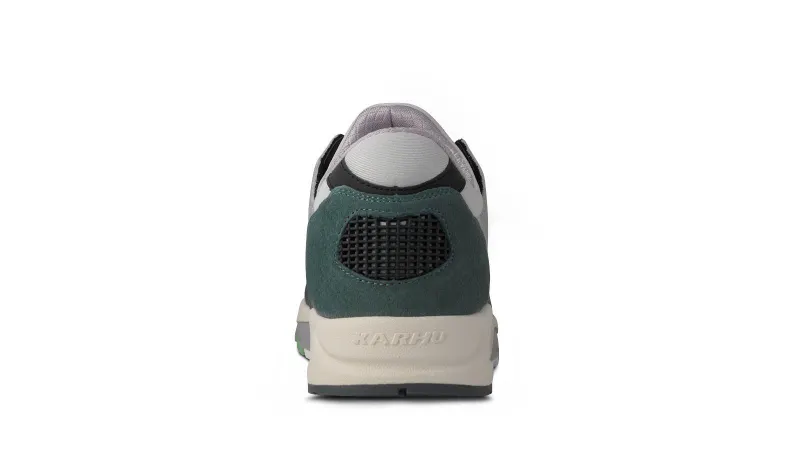 Karhu Aria 95 – Trooper / White (F803099)
