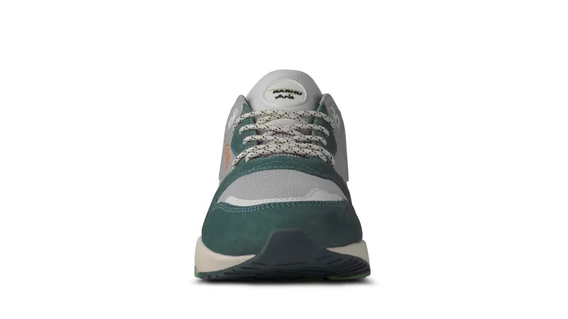 Karhu Aria 95 – Trooper / White (F803099)