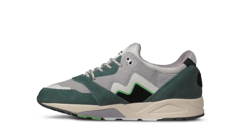 Karhu Aria 95 – Trooper / White (F803099)