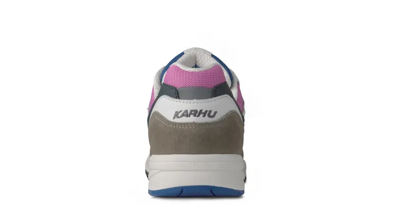 Karhu Legacy 96 – Abbey Stone / Cyclamen (F806051)