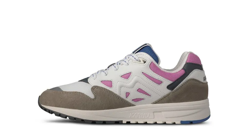 Karhu Legacy 96 – Abbey Stone / Cyclamen (F806051)