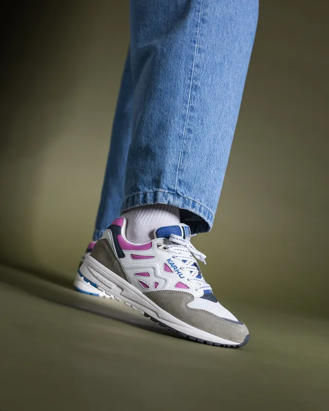 Karhu Legacy 96 – Abbey Stone / Cyclamen (F806051)