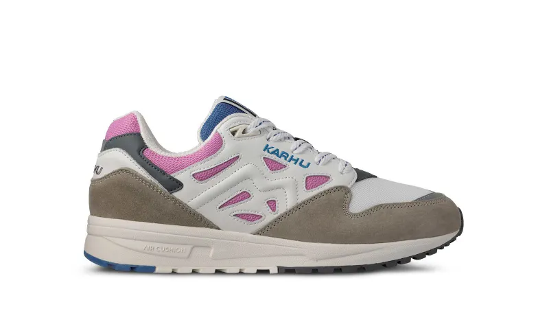 Karhu Legacy 96 – Abbey Stone / Cyclamen (F806051)