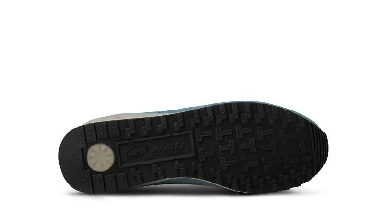 Karhu Synchron Classic – Reef Waters / Abbey Stone (F802676)