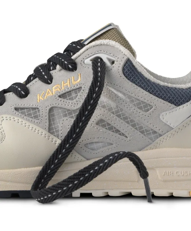 Karhu Legacy 96 – Lily White / Transparent (F806046)