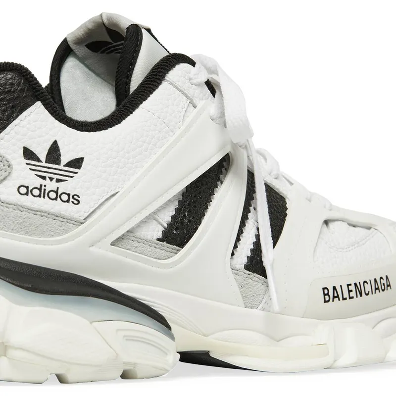 Balenciaga Balenciaga / Adidas Track Forum Low Top Sneaker White (741106W3CZ19010)