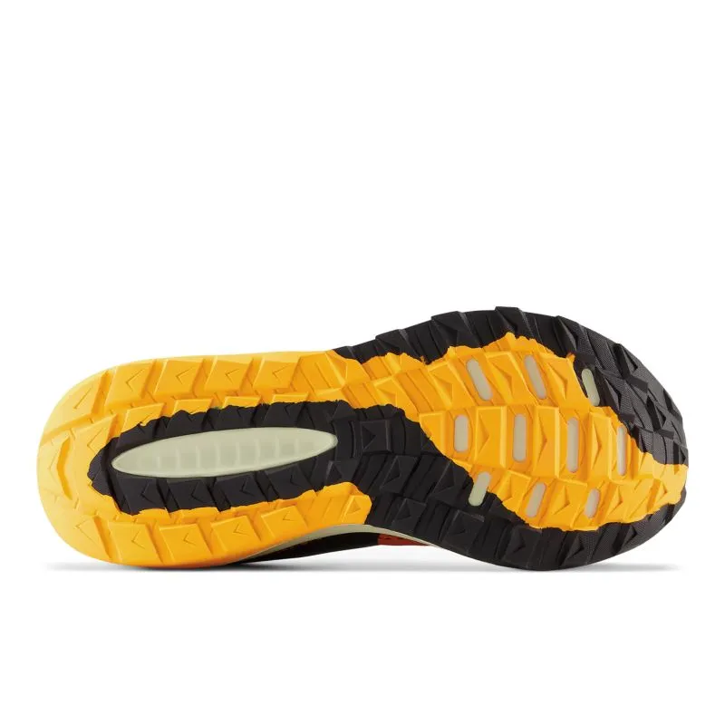 New Balance DynaSoft Nitrel V5 Cayenne / Black / Hot Marigold (MTNTRV5-42860)