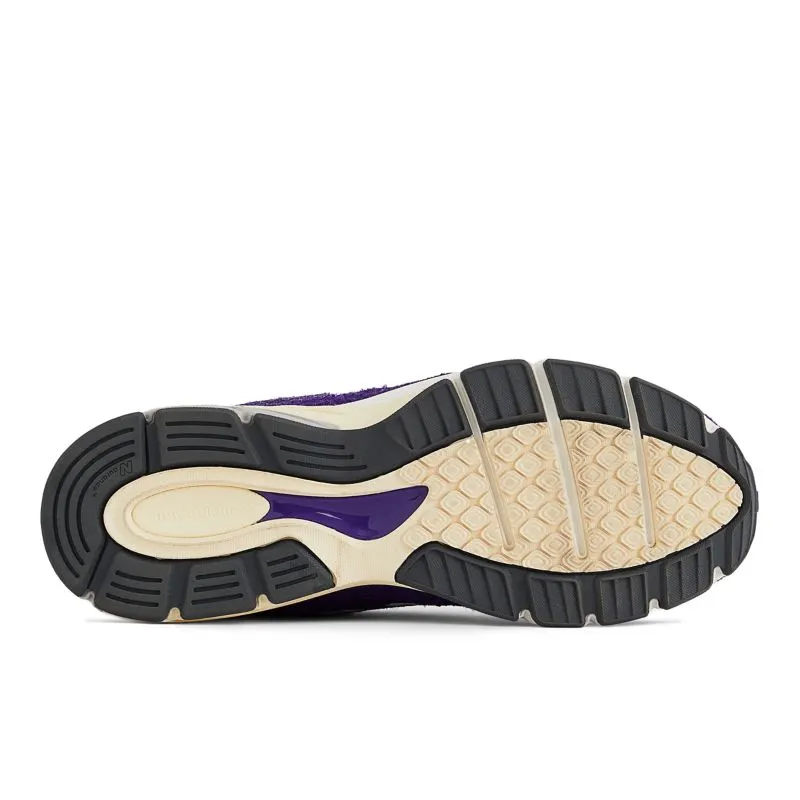 New Balance Made in USA 990v4 Plum / Silver (U990V4-41725)