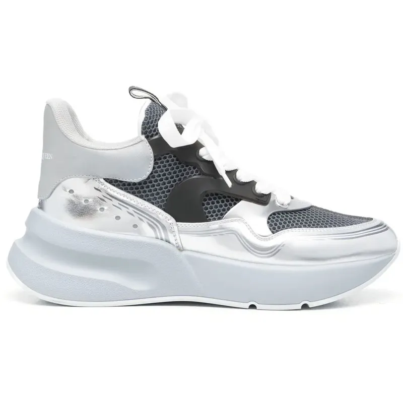 Alexander McQueen Oversized Runner Silver (662690 WHZQ1 8249)