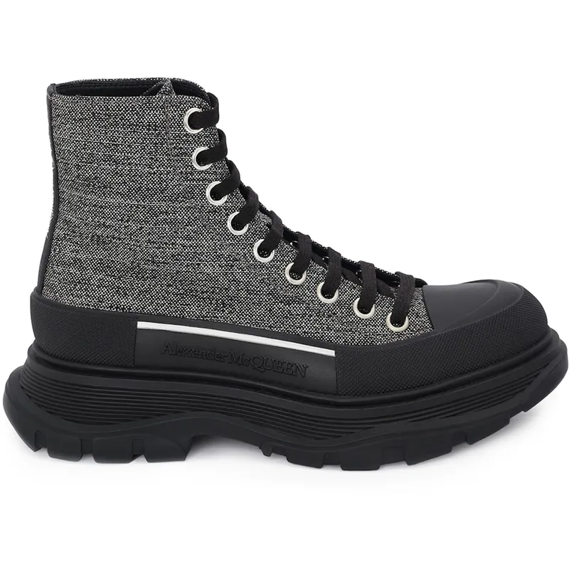 Alexander McQueen Tread Slick Lace Up Boot Black Silver (Women’s) (718369W4US28163)