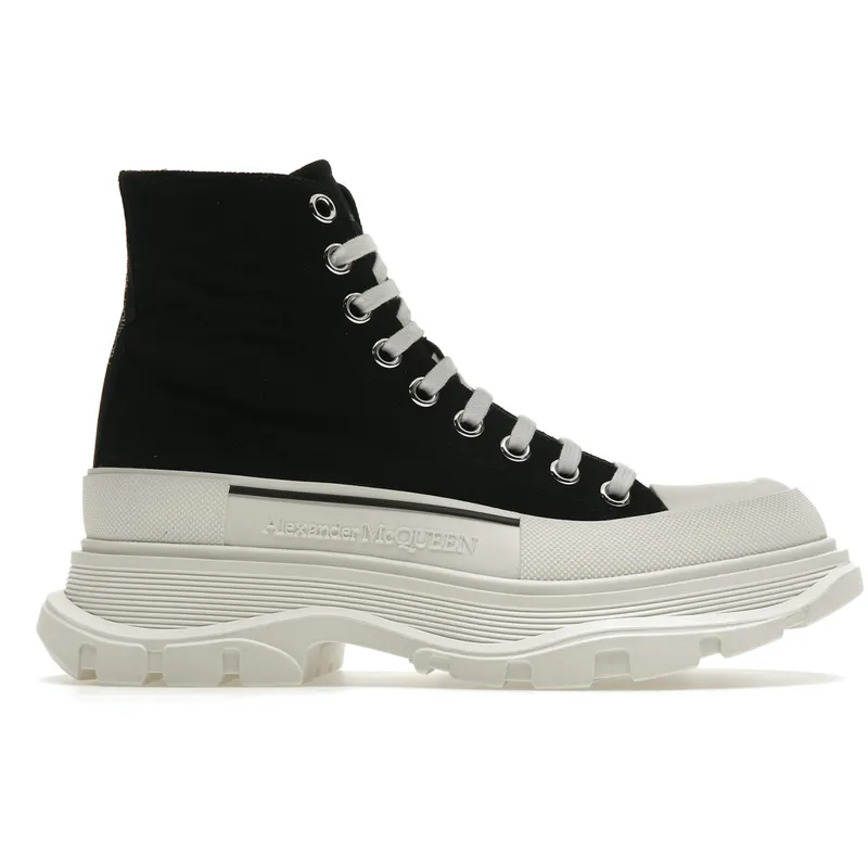 Alexander McQueen Tread Slick Lace Up Boot Black White (Women’s) (611706W4MV21070/697080W4MV21070)