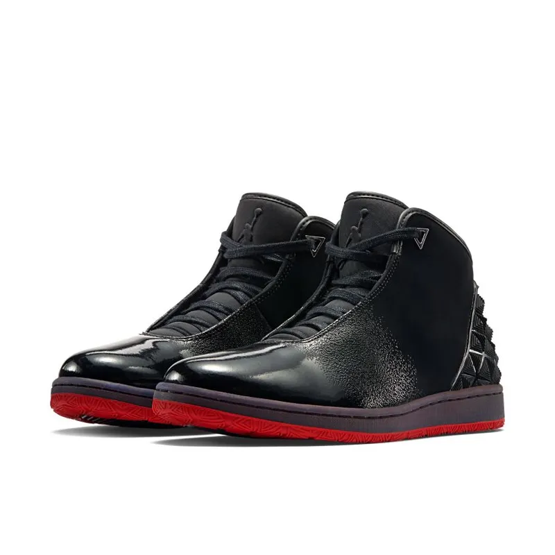 Jordan Instigator Bred (705076-002)