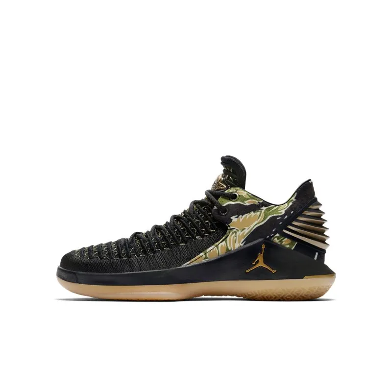 Jordan XXXII Low Camo (GS) (AA1257-021)