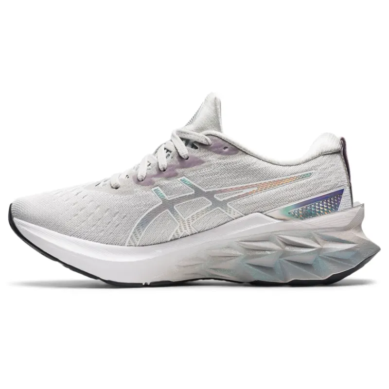ASICS Novablast 2 Platinum Glacier Grey (Women’s) (1012B131-020)