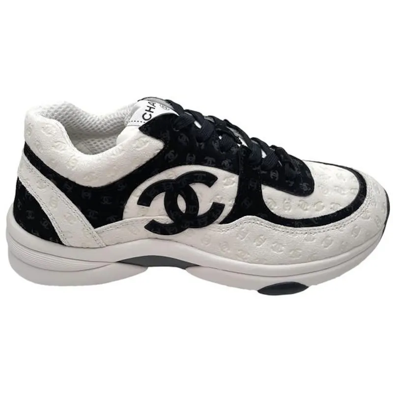 Chanel CC Embossed Logo White Black Suede (G39230 X56689 K4719)