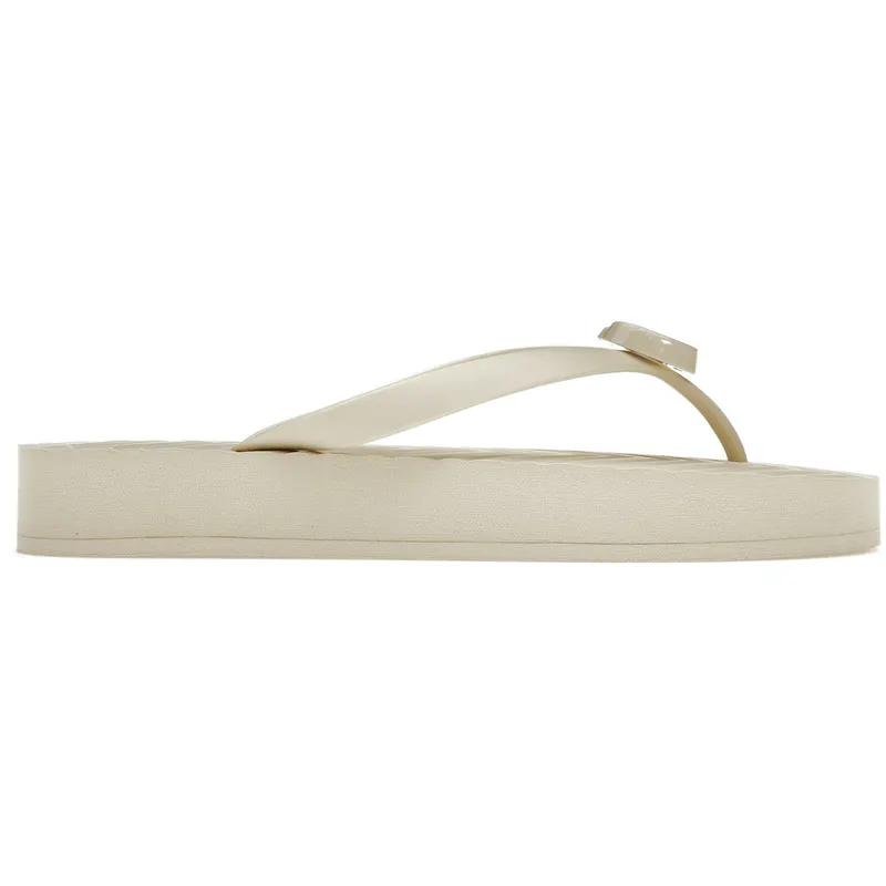 Gucci Chevron Thong Sandal White Rubber (655463 J8710 9022)