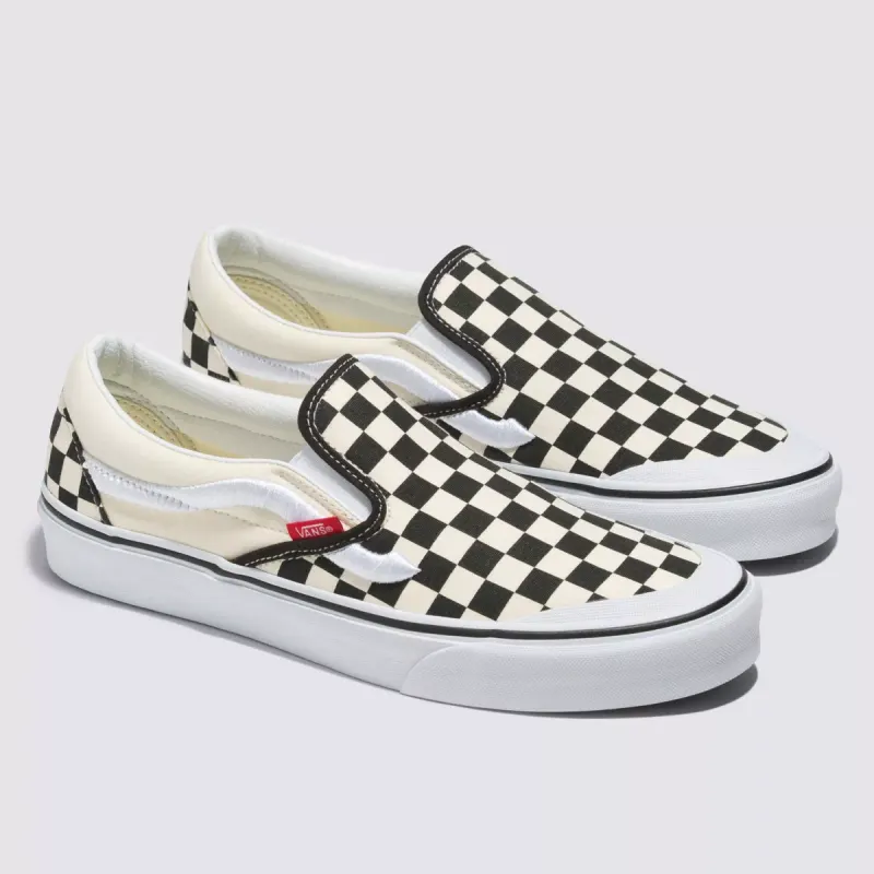 VANS Classic Slip-on 138 Sidestripe Zwart (VN000BW3BKC)