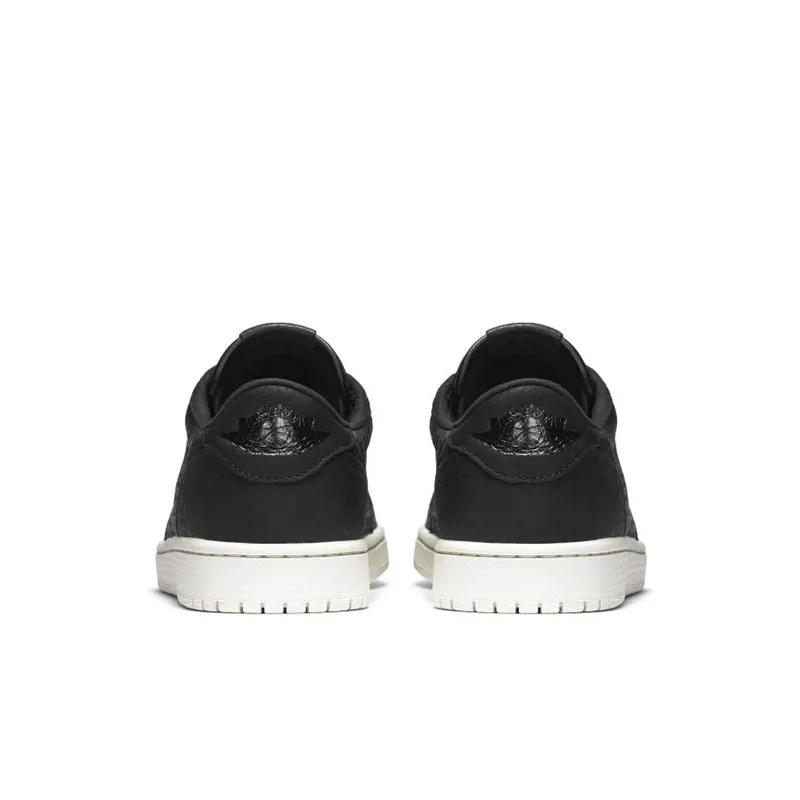 Jordan 1 Retro Low Swooshless Black (848775-005)