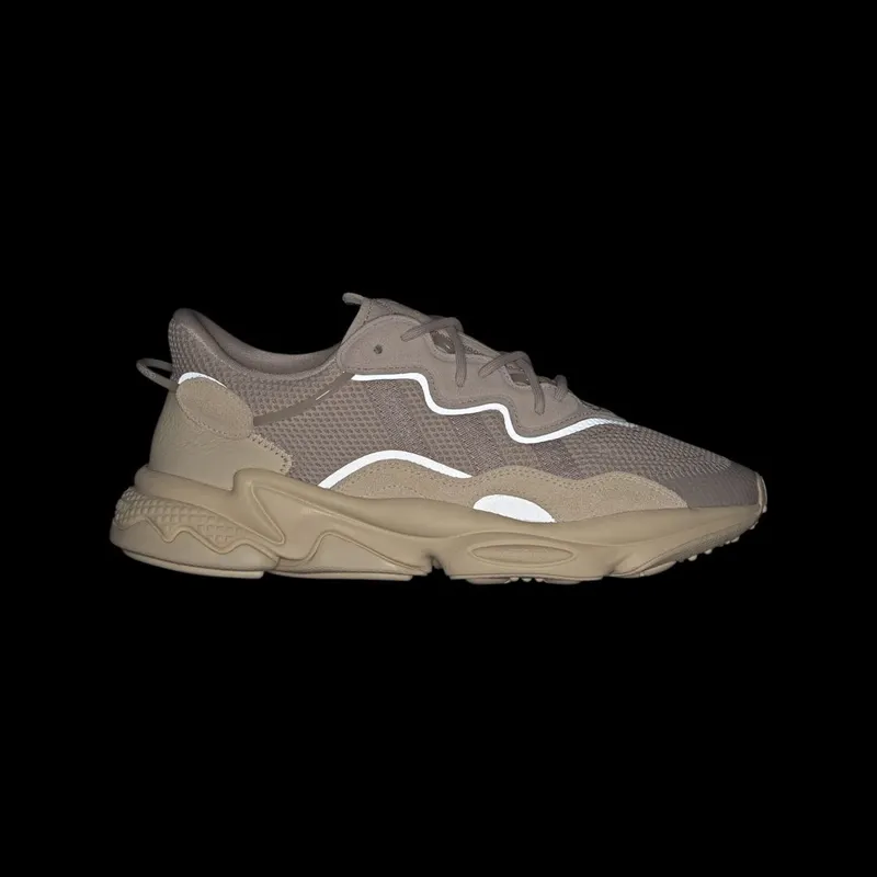 adidas OZWEEGO Wonder Taupe / Wonder Taupe / Sand Strata (H06147)