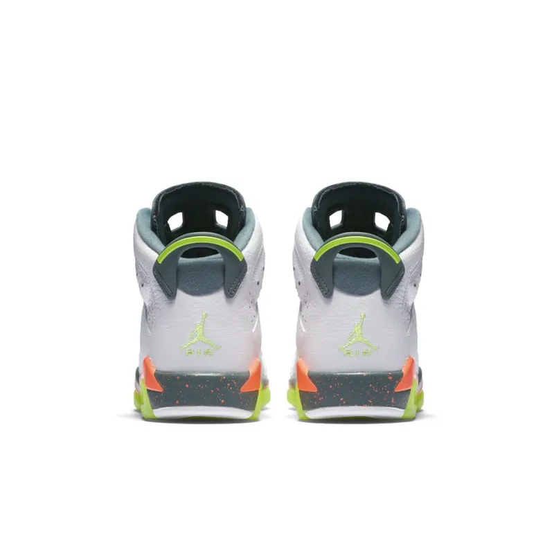 Jordan 6 Retro Bright Mango (GS) (384665-114)