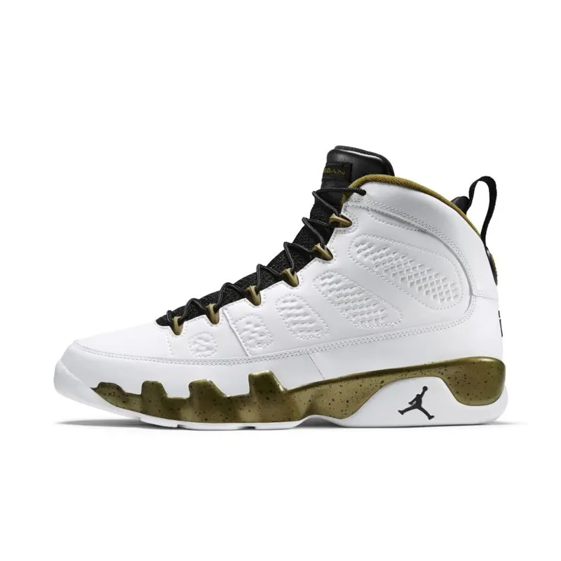 Jordan 9 Retro Statue (302370-109)
