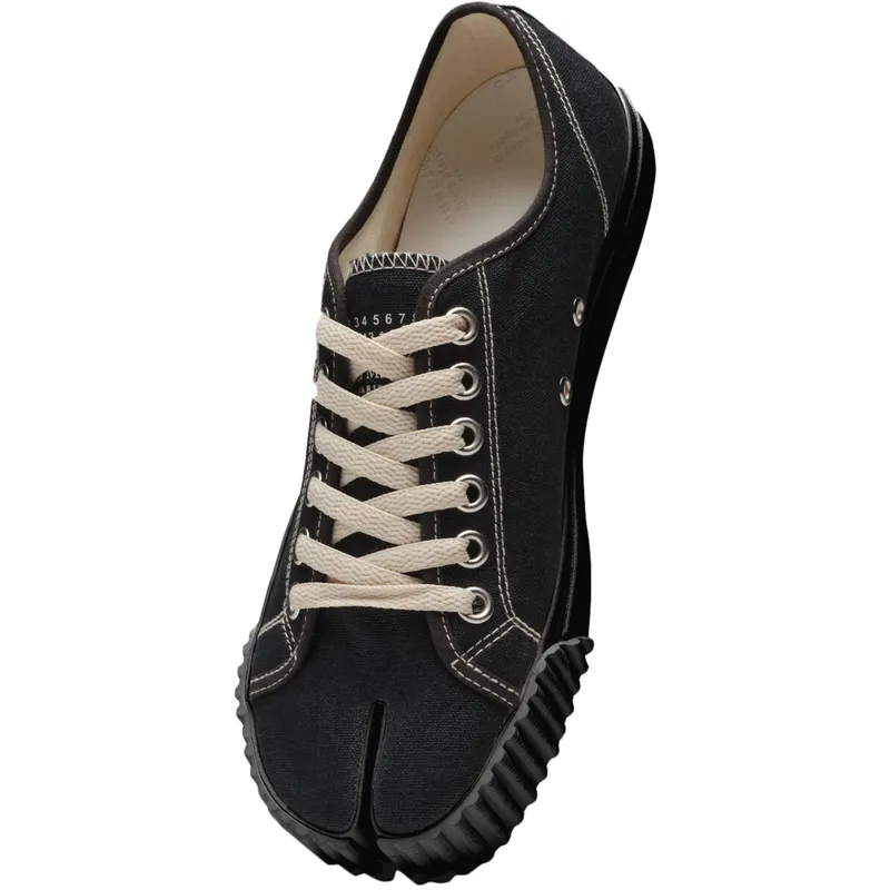 Maison Margiela Tabi Low Top Black Black (Women’s) (S38WS0185P4291T8013)
