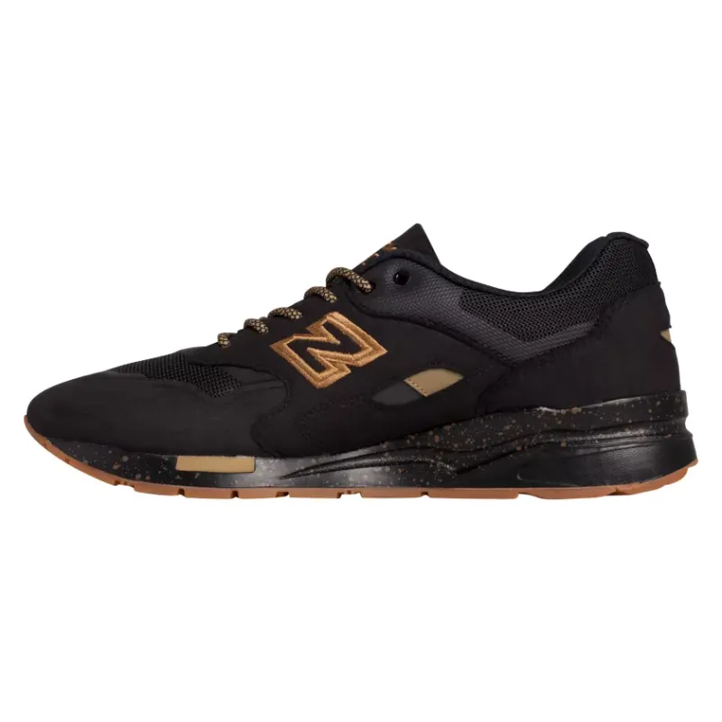 New Balance 1600 Elite Black Gold (CM1600AG)