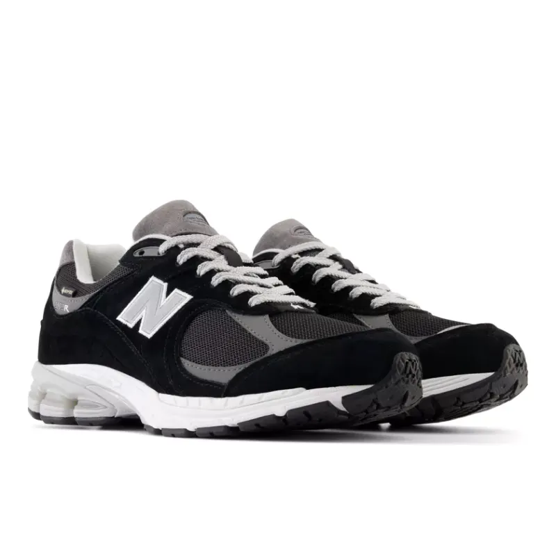 New Balance 2002R Gore-Tex Black Castlerock (M2002RXD)