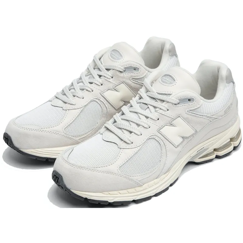 New Balance 2002R Linen Fog Rain Cloud (M2002RO1)
