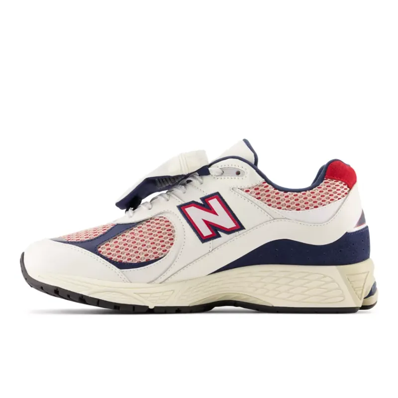 New Balance 2002R Team Red Navy Pouch (M2002RVE)