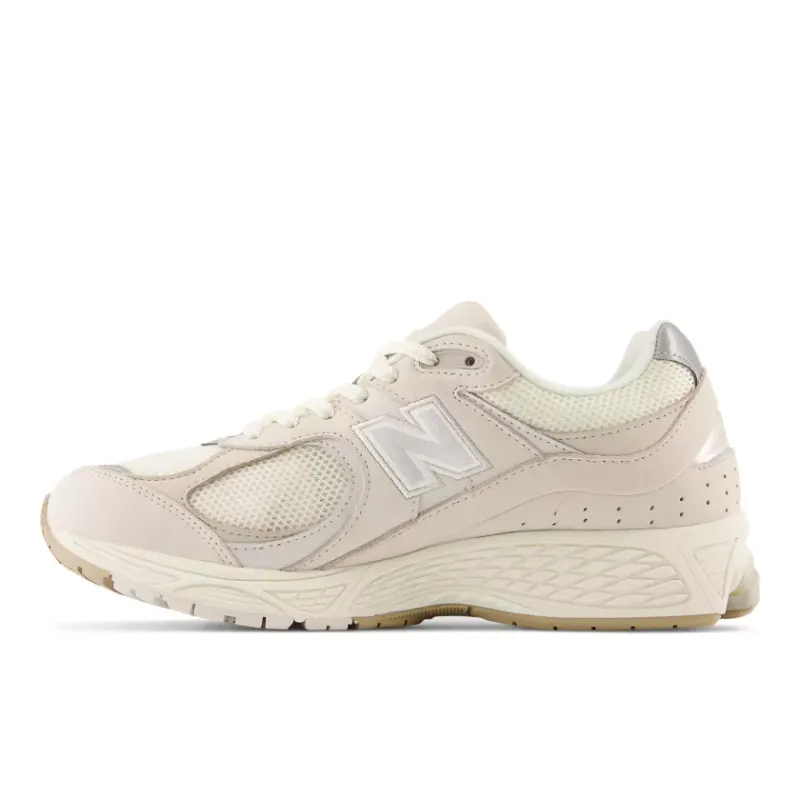 New Balance 2002R White Ivory (M2002RAA)