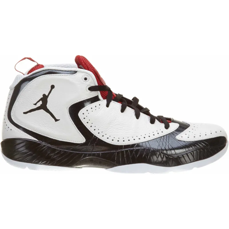Jordan 2012 Q White Black Red (508320-182)