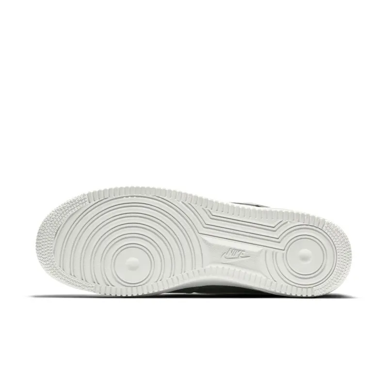 Nike Air Force 1 Low ’07 LV8 Iridescent Iced Lilac (823511-500)