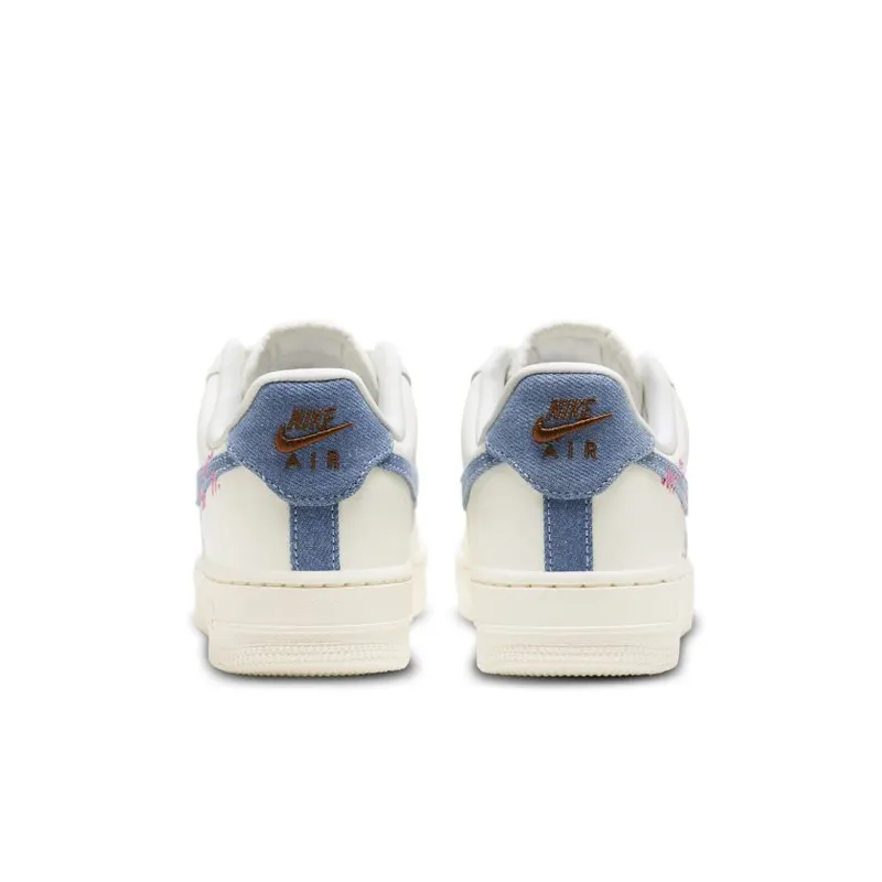 Nike Air Force 1 Low ’07 LX Denim Swoosh Boucle (Women’s) (FJ7740-141)