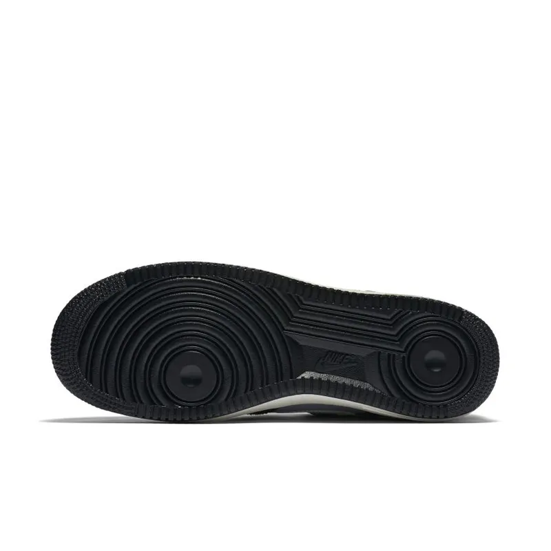 Nike Air Force 1 Low Buckets (820266-002)