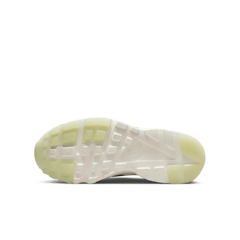 Nike Air Huarache Run Yin and Yang Set to Rise (GS) (DV2196-700)