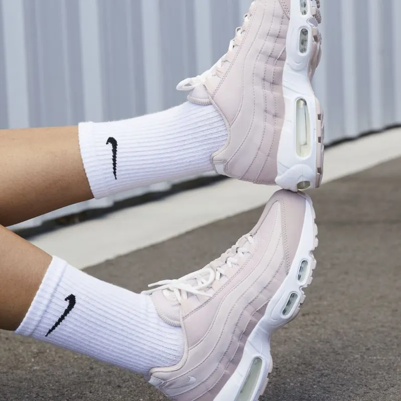 Nike Air Max 95 Pink Oxford (Women’s) (DJ3859-600)