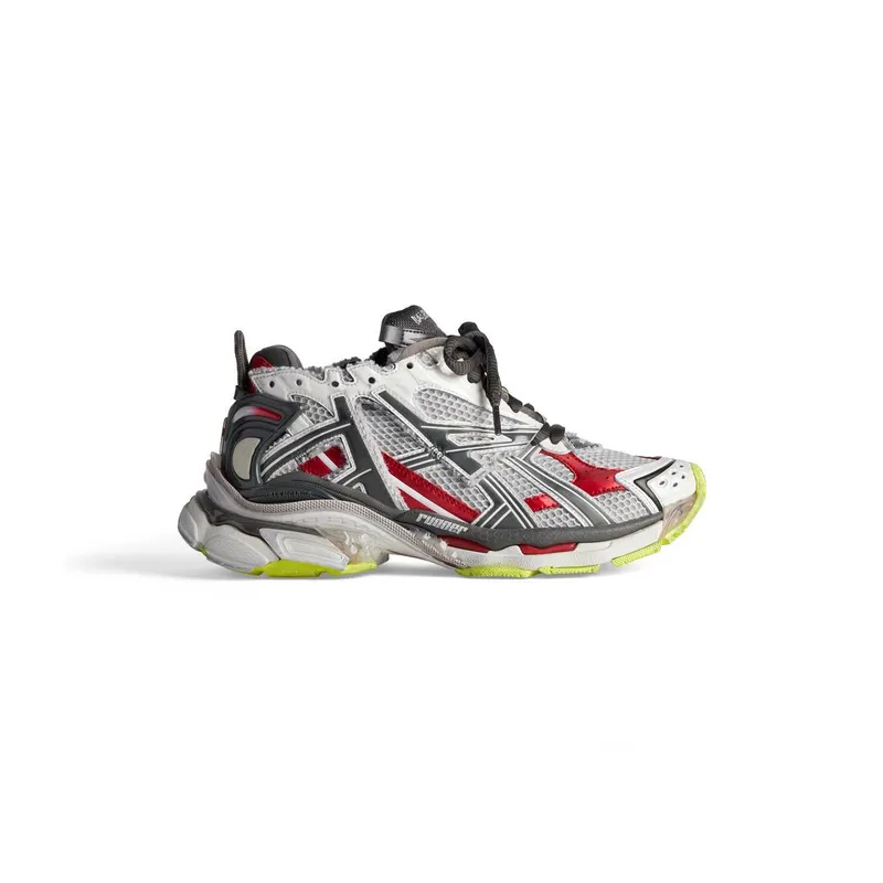 Balenciaga Runner Sneaker Black (677403W3RB69167)