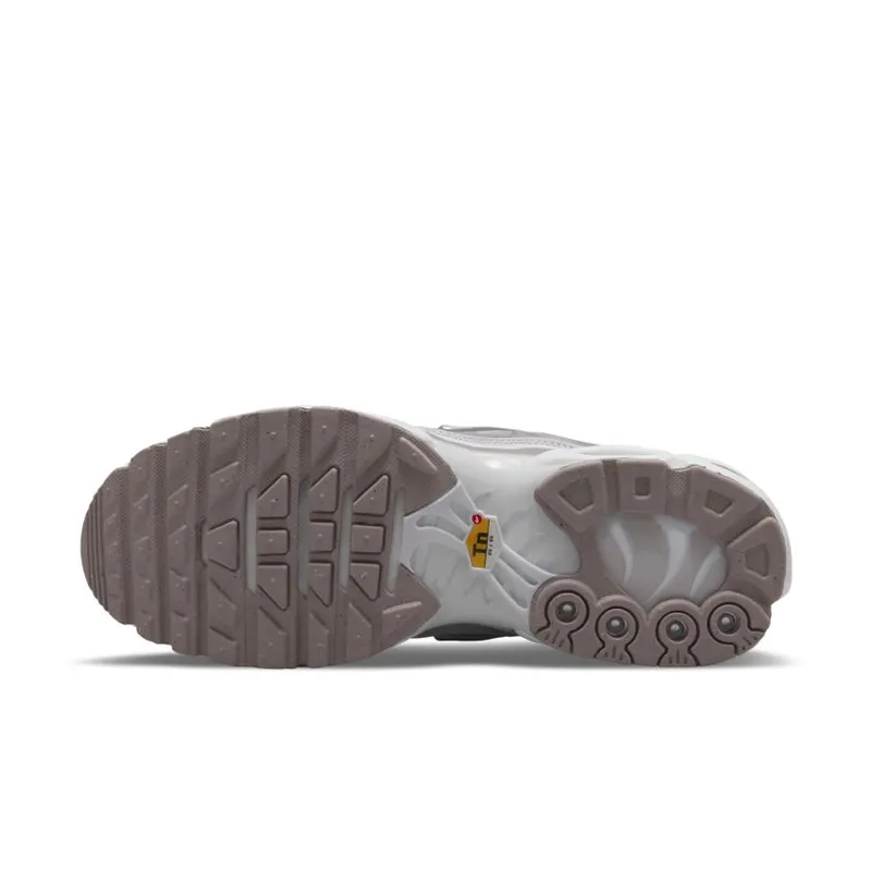 Nike Air Max Plus Plum Fog (Women’s) (DJ5421-500)
