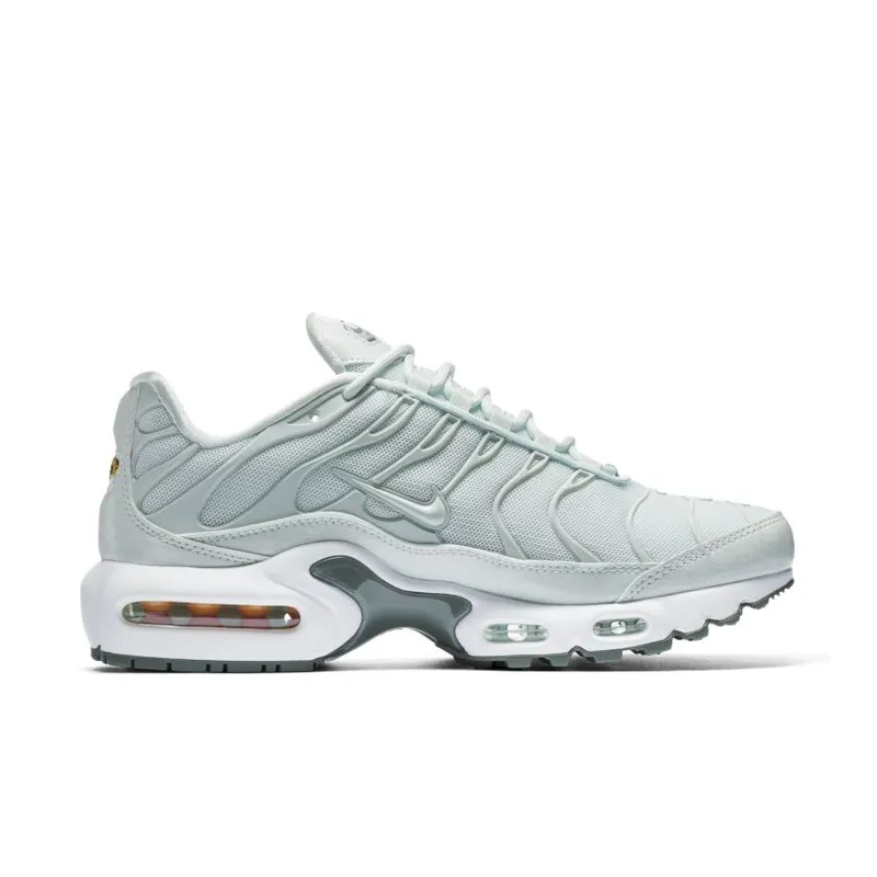 Nike Air Max Plus SE Barely Grey (Women’s) (862201-005)