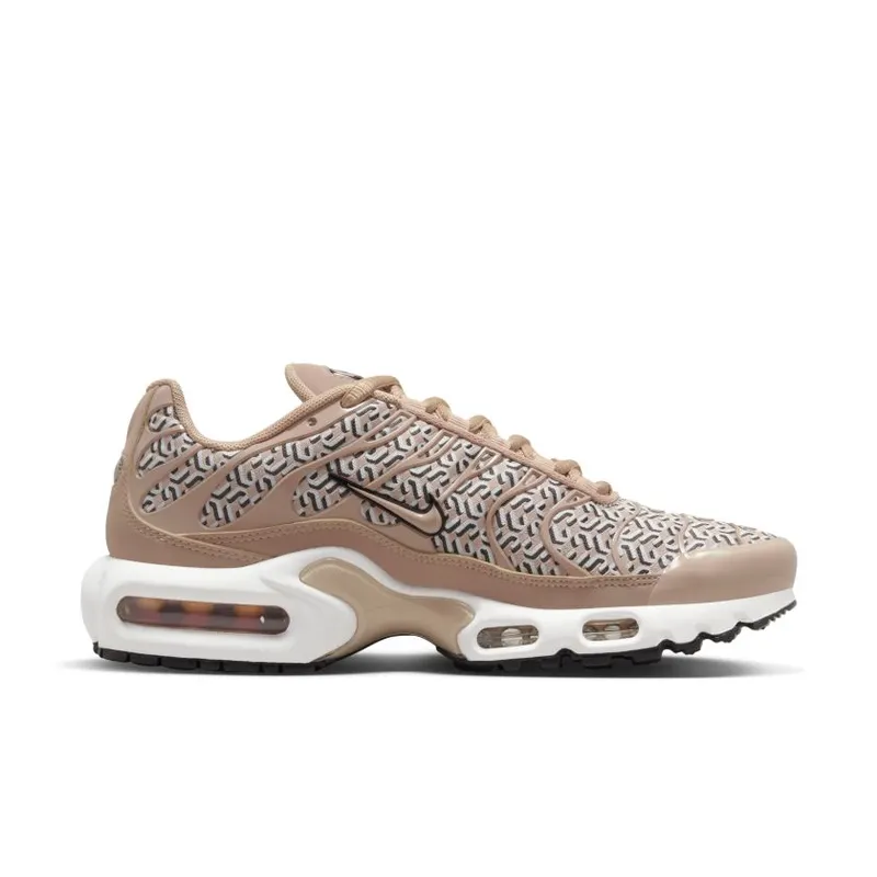 Nike Air Max Plus United in Victory (Women’s) (FB2557-200)