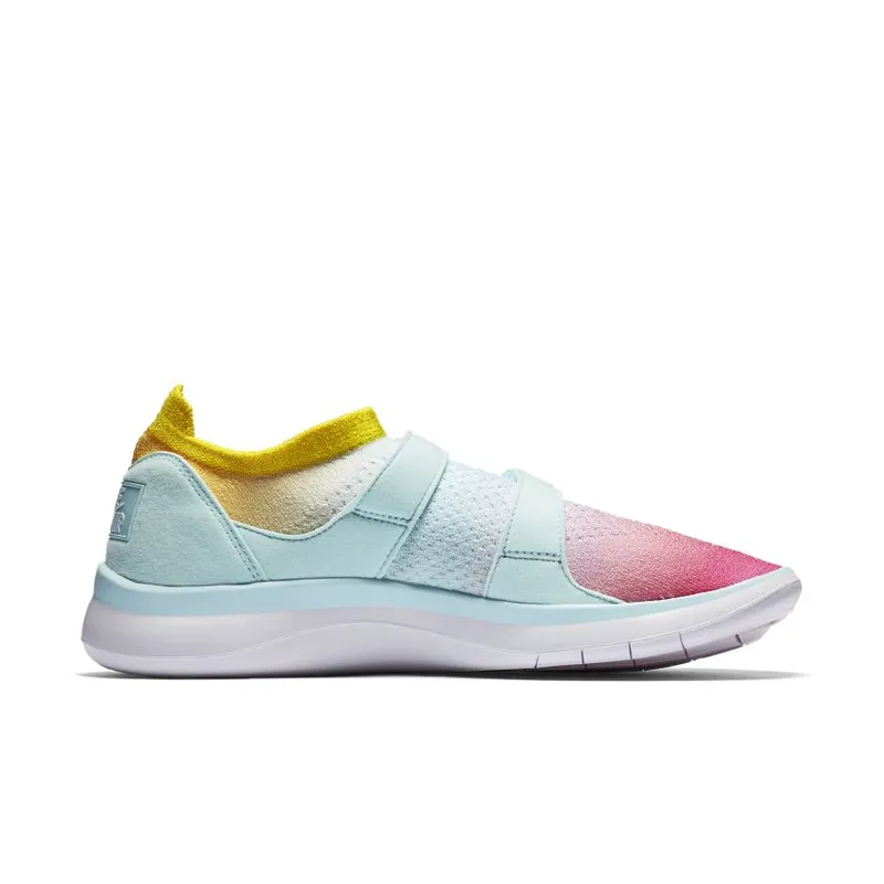 Nike Air Sockracer Flyknit White/Glacier Blue-Racer Pink (Women’s) (896447-100)
