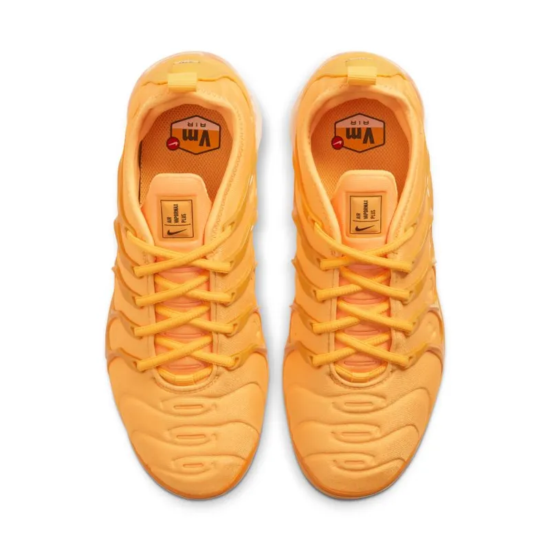 Nike Air VaporMax Plus Orange (Women’s) (CW7011-800)