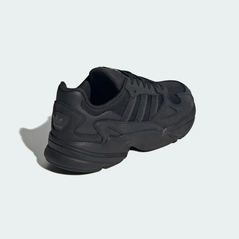 adidas Falcon Core Black / Core Black / Carbon (IG8300)