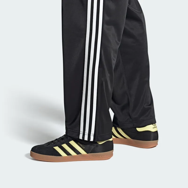 adidas Gazelle Indoor Core Black / Almost Yellow / Gum (IG4999)
