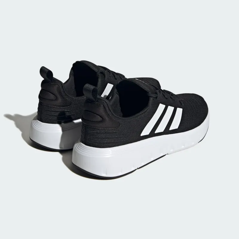 adidas Swift Run Core Black / Cloud White / Cloud White (ID4981)