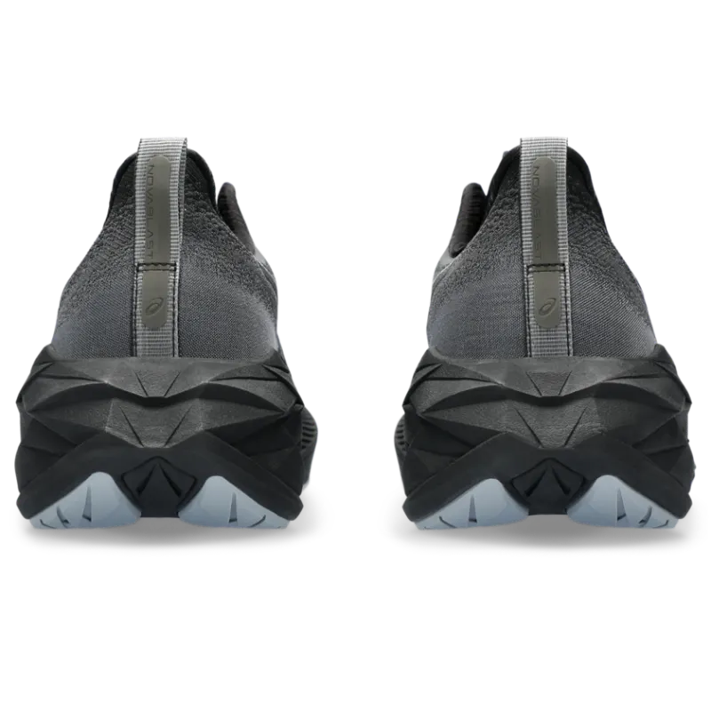 Asics Novablast 4 Black/Graphite Grey (1011B693.002)