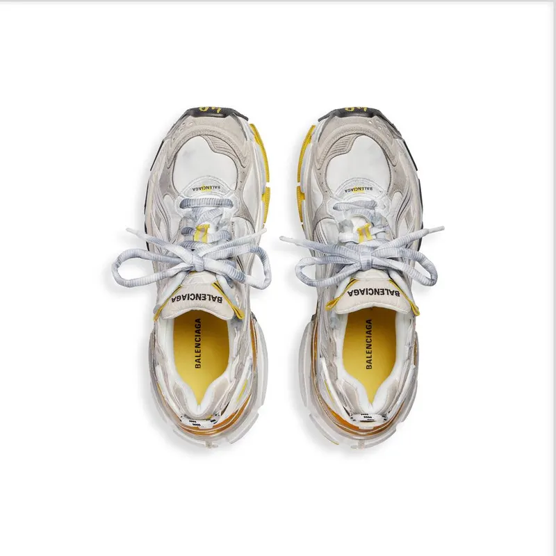 Balenciaga Runner Sneaker Grey (772767W3RNY9170)